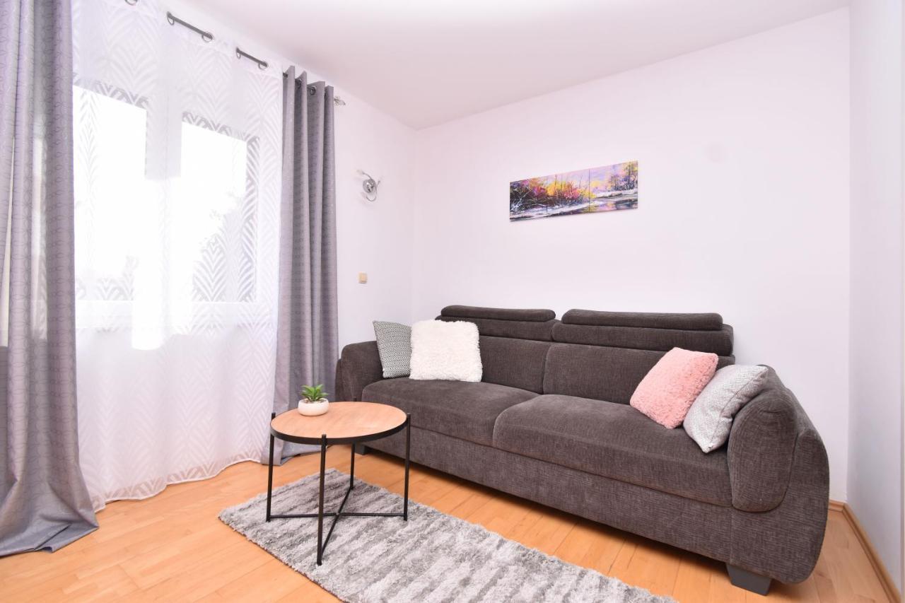 Sunny Garden Sibenik, Cozy Apartment Near Old Town Экстерьер фото