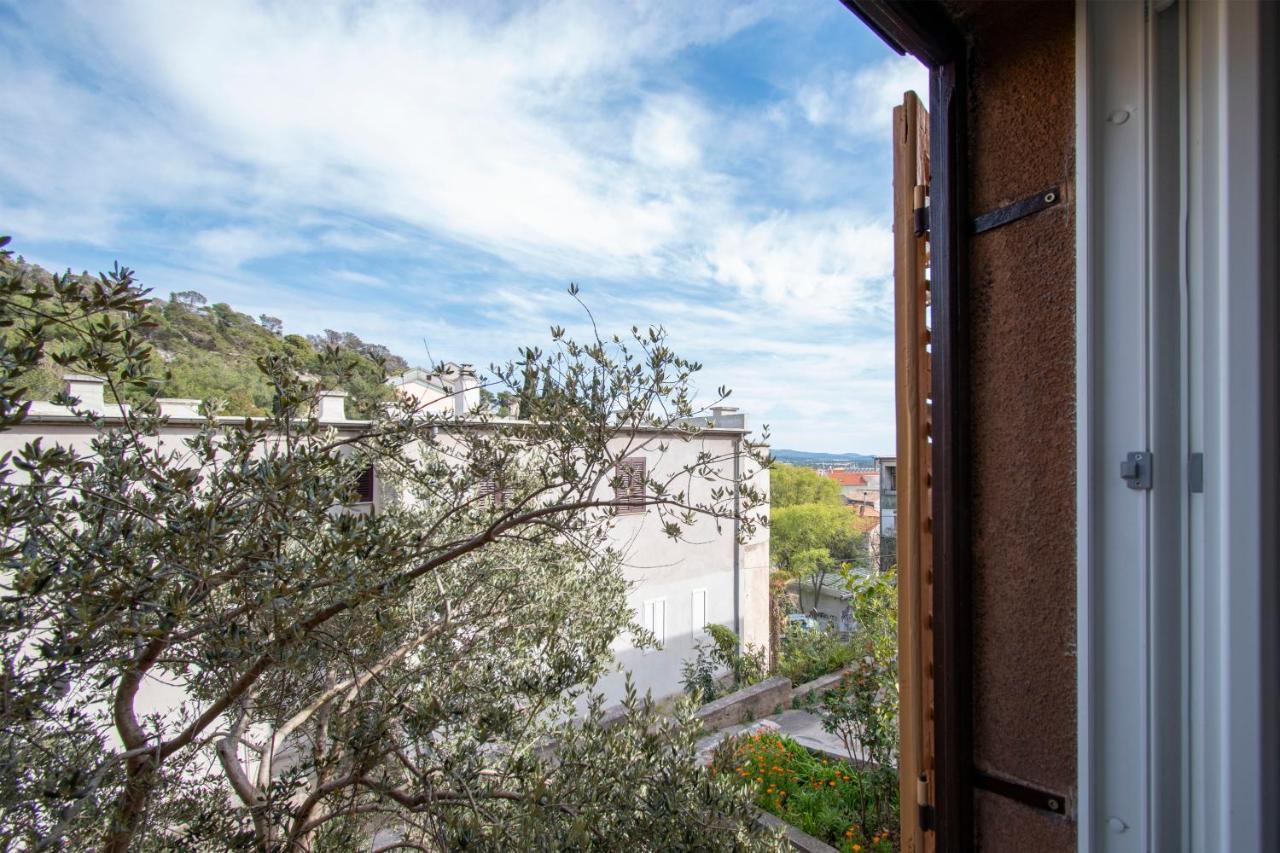 Sunny Garden Sibenik, Cozy Apartment Near Old Town Экстерьер фото
