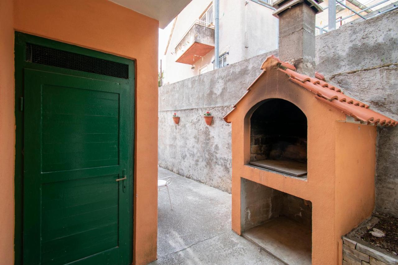 Sunny Garden Sibenik, Cozy Apartment Near Old Town Экстерьер фото